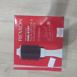 Revlon One Step Hair Dryer and Volumizer